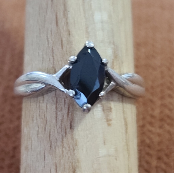 Avon Jewelry - Sterling Silver Avon Black Onyx Marquise Stone Ring, Vintage 925